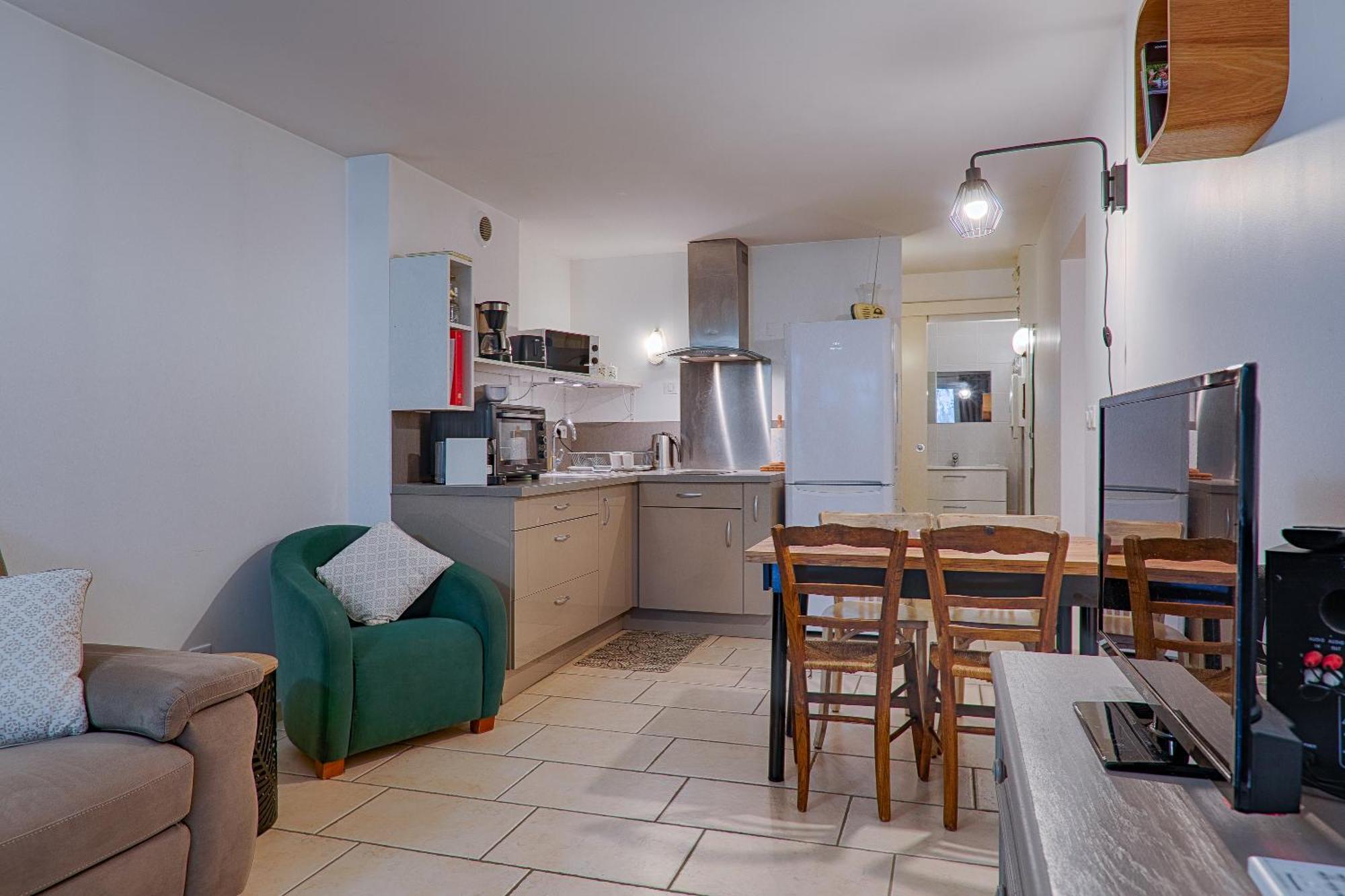 Au Epiceah, Logement A La Campagne ヴァランス エクステリア 写真